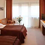Hotel Activa